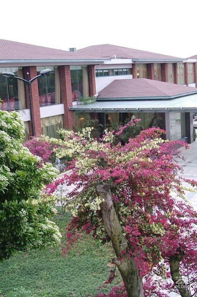 Jingtingshan Resort Hotel Xuancheng Exteriör bild